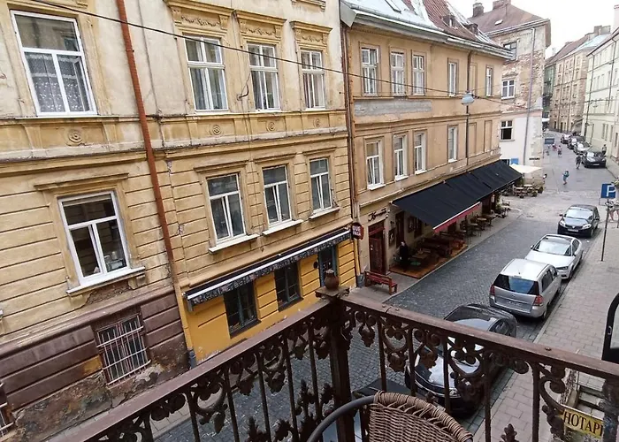 ляльковий театр не мансарда Apartamento