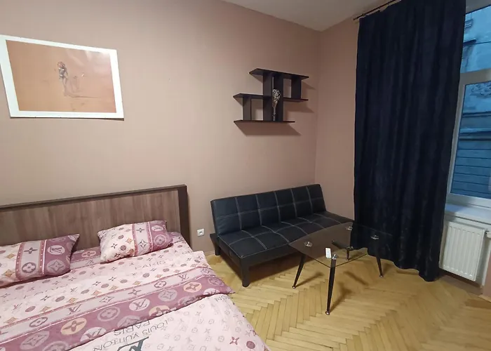 Apartamento ляльковий театр не мансарда *